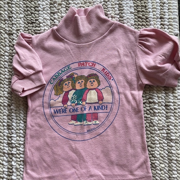 RARE VTG 1985 CABBAGE PATCH KIDS We're One of A Kind Mock Neck Graphic Shirt - Picture 6 of 13